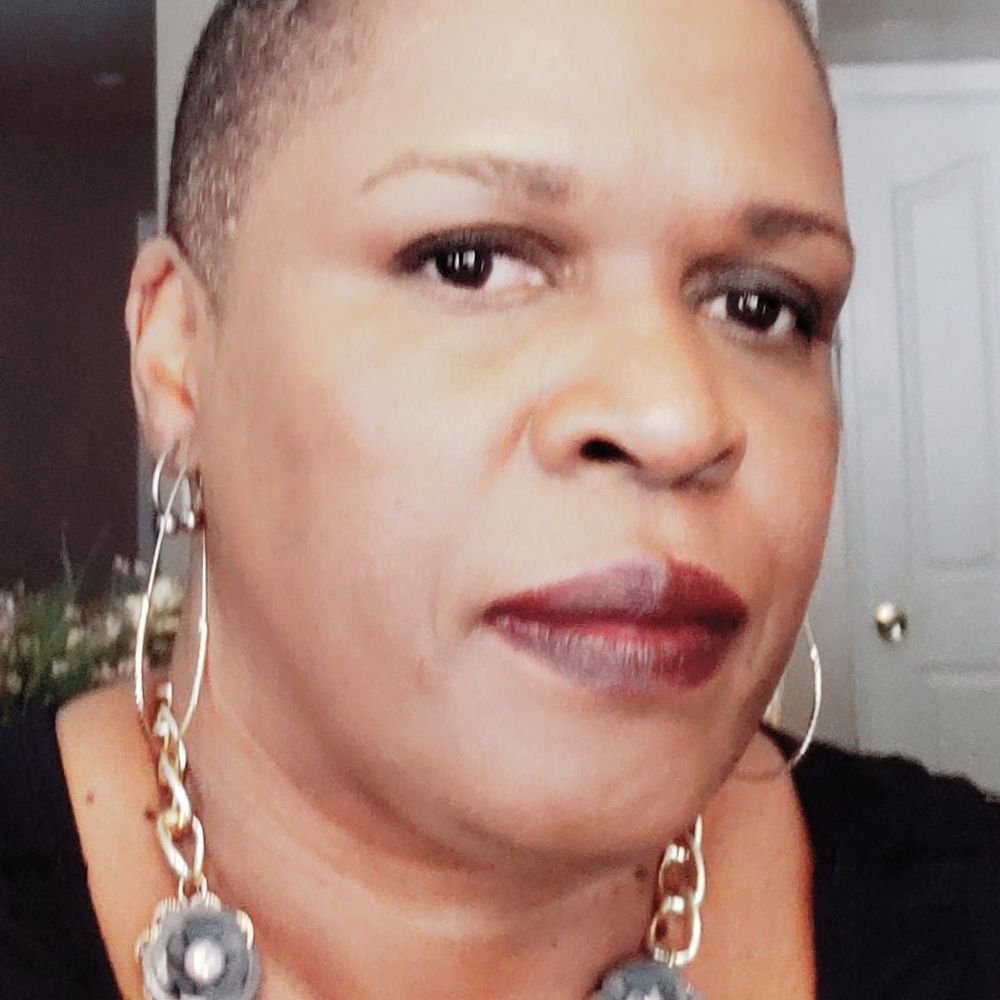 Meet your Posher, Constance